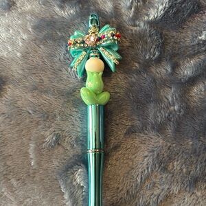 Beaded pen